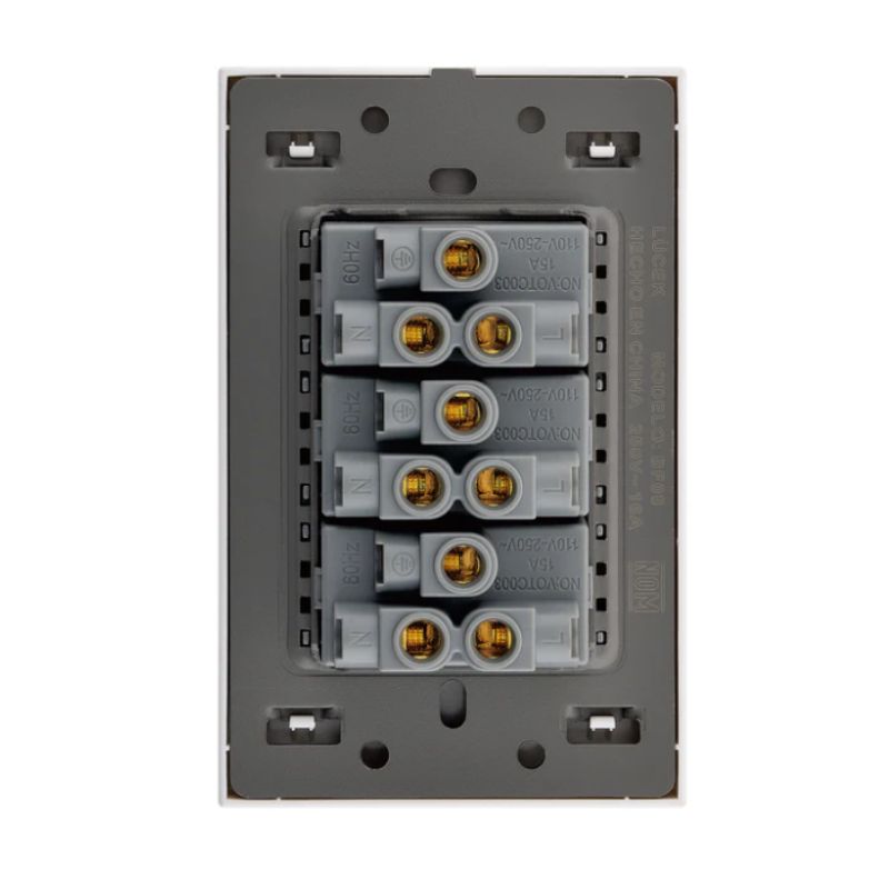 LCK -  PLACA PLANA CON 3 CONTACTOS DE 1 MÓDULO FLAT BLANCO