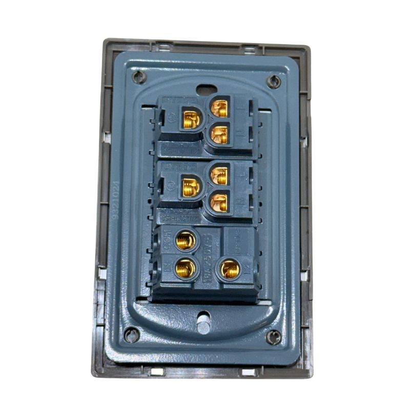 INN- PLACA DOS CONTACTOS Y UN APAGADOR DE 3 VÍAS ACERO INOXIDABLE