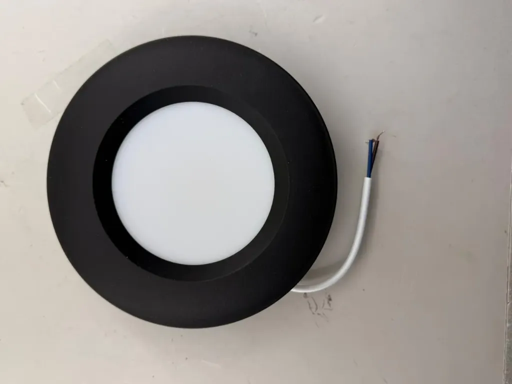 EMPOTRABLE REDONDO BOTE O PLAFON NEGRO 6W 3 TONOS CCT